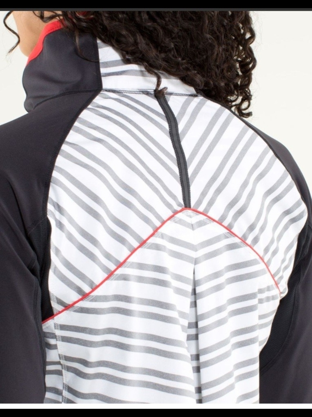 Lululemon Run: Track Attack
Jacket Twin Stripe Black / Black/ Love Red - Picture 8 of 9